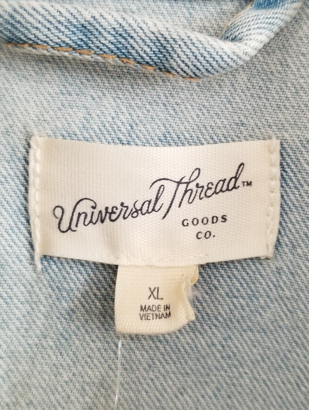 NWT Universal Thread Light Wash Baggy Trucker Denim Jacket Size XL - Picture 9 of 10